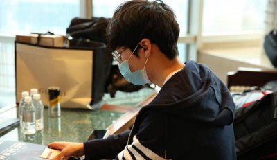 LGD不敌外卡队，G2官博发图整活，Joker：脸都不要