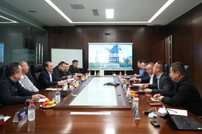 自治区科技厅党组书记王成一行赴立昂技术调研