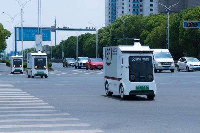 新石器无人车近期达成多个合作 将冲刺2025年15