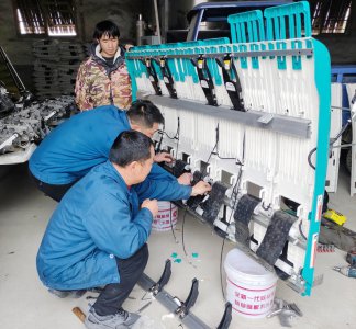 林海股份公司在黑龙江开展插秧机反季销售推介