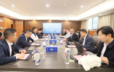 中远海运(青岛)有限公司总经理施泽彪一行到