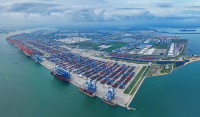 “箱”当给力！上海振华重工集团助力广西北部