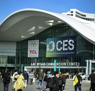 华光新材闪耀2026CES：以“硬核”钎焊新材料，赋