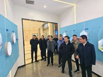 区政协主席金山中走访扬帆新材 助力企业高质量