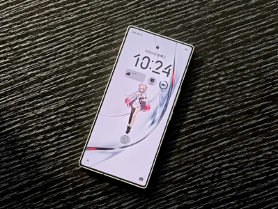 红魔11 Air真机图出炉:正面无开孔+透明背板 行业