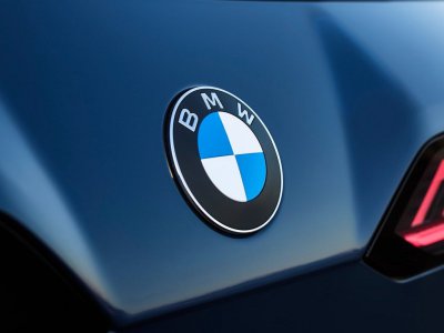 宝马官宣下月起将启用全新Logo