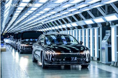 拿下60亿巨额定增，这家新能源车企凭什么？