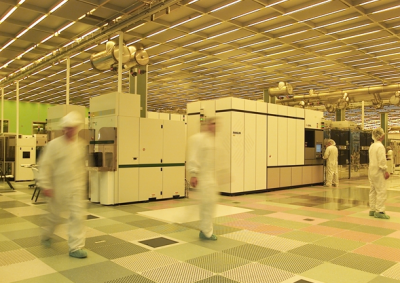 氦气价格暴涨50%！三星、SK海力士正不计成本抢夺