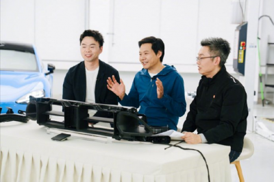 雷军：新一代小米SU7锁单量已超4万