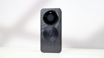 华为Mate 80 Pro Max风驰版：把风冷装进旗舰，让性