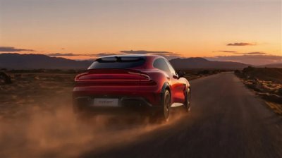小米回应YU7 GT极速300km/h的意义：更高的工程冗余