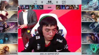 LOL-LPL：Scout盲僧七进七出三杀收割，EDG无情推进