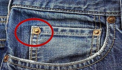 牛仔裤上通常有铆钉，这样设计最初是为了 蚂蚁