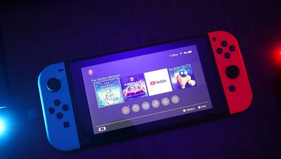 任天堂 Switch 销量破亿，因芯片短缺调低 2022 财年