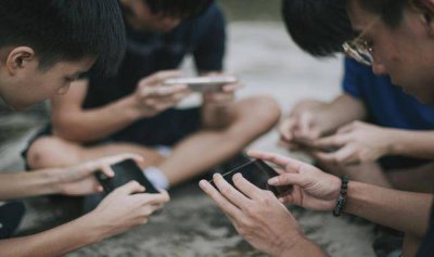 来自专业市场调研分析：主机市场自疫情后在缓