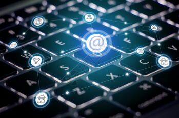 经纬辉开:股东拟减持不超过2.5%股份